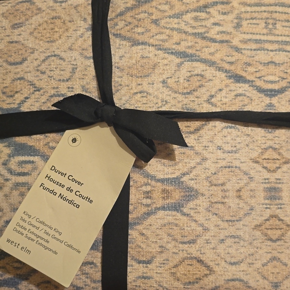 ❤️BUY 2 GET 1 FREE West Elm Peyton Ikat Duvet Cover,Marina Blue,Retail $169.00 - Picture 6 of 10
